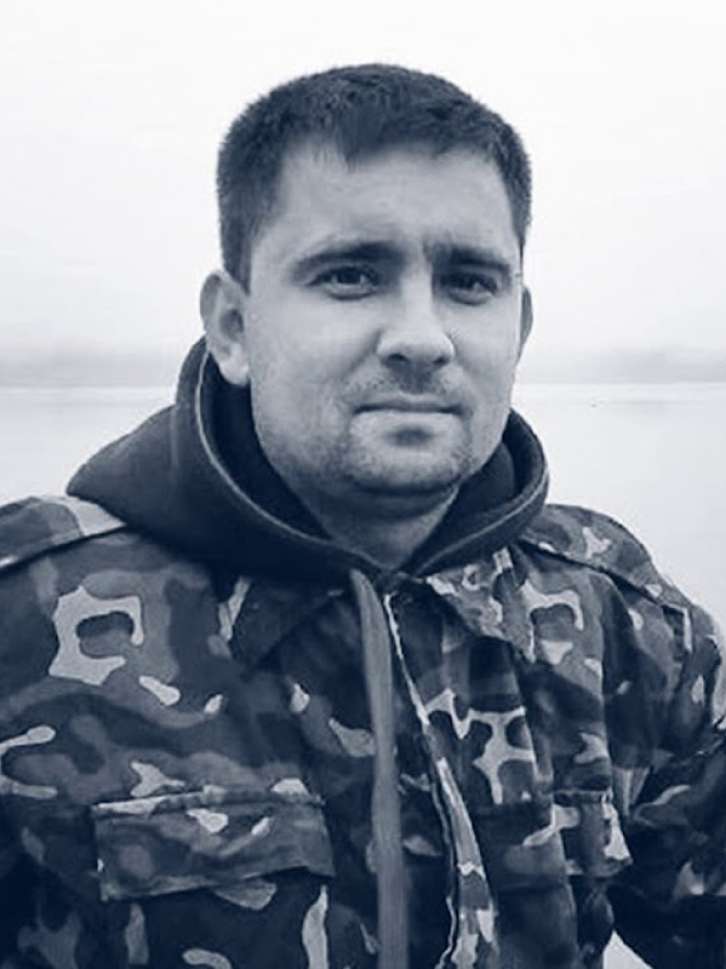 Роман Нежиборець